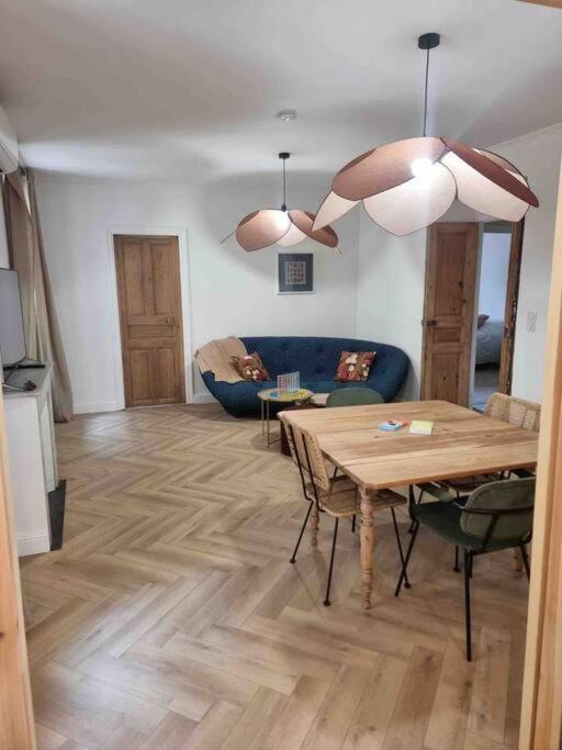 Appartement Au Coeur De La Ville 科尔特 外观 照片