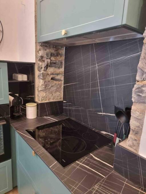 Appartement Au Coeur De La Ville 科尔特 外观 照片